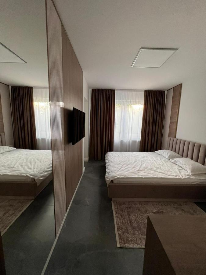 Arcgroup Medical Apartment Oradea Luaran gambar